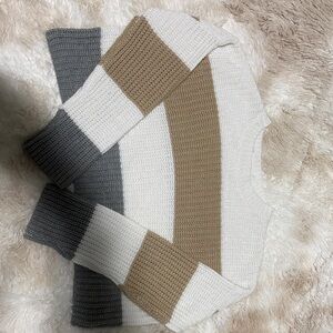 Elegant Color Block Crew Neck Sweater(crop top)